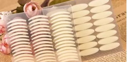 “美目貼”別依賴，小心眼皮下垂