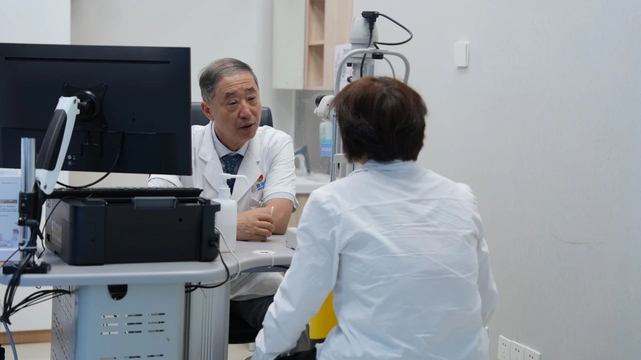白內障術后視力又下降？6大原因多方面解析！